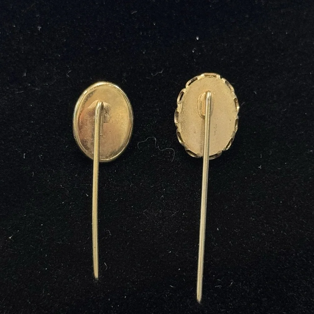 Vintage Costume Jewelry Ladies Lapel Tie Hat Pin Oval Gold Tone Black Stones 2pc